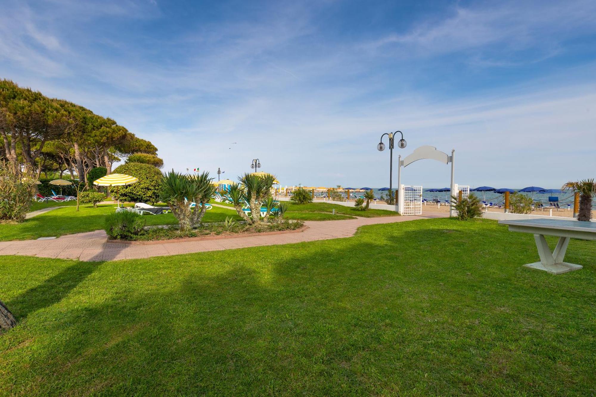 Park Hotel Ermitage Resort & Spa Lido di Jesolo Bagian luar foto